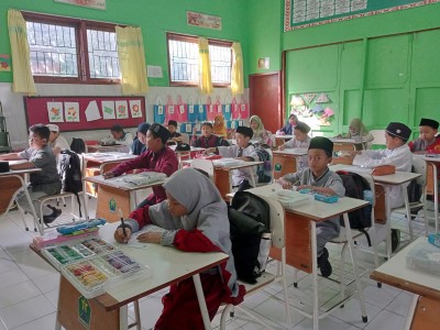 LOMBA MEMPERINGATI MAULID NABI