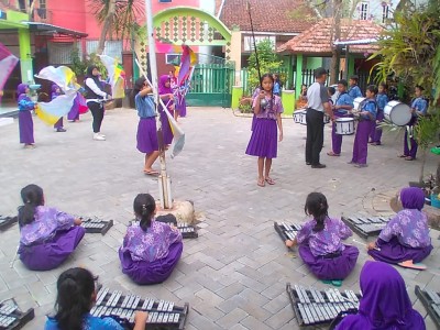 Ekstrakurikuler Drum band